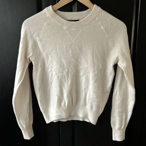 Quince Cashmere Sweater Size Small Off White Crew Neck Knit Long Sleeve Classic - Picture 1 of 8